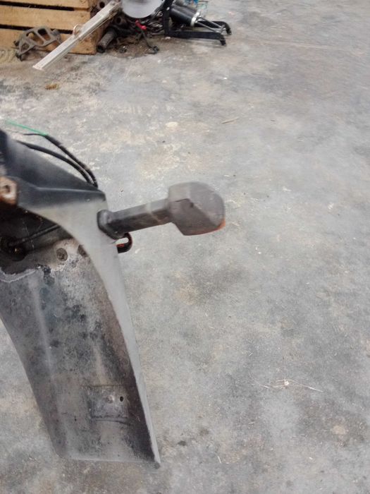 kawasaki gpz500 gpz 500 kierunkowskazy tył tylne błotnik nadkole