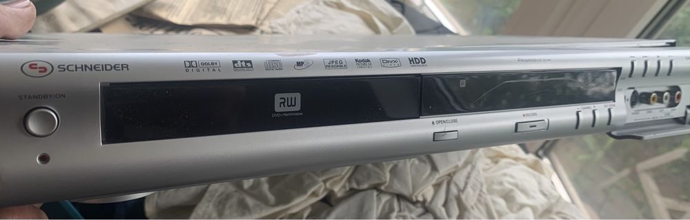 Пишущий плеер SCHNEIDER DVDR TV HDD 160
