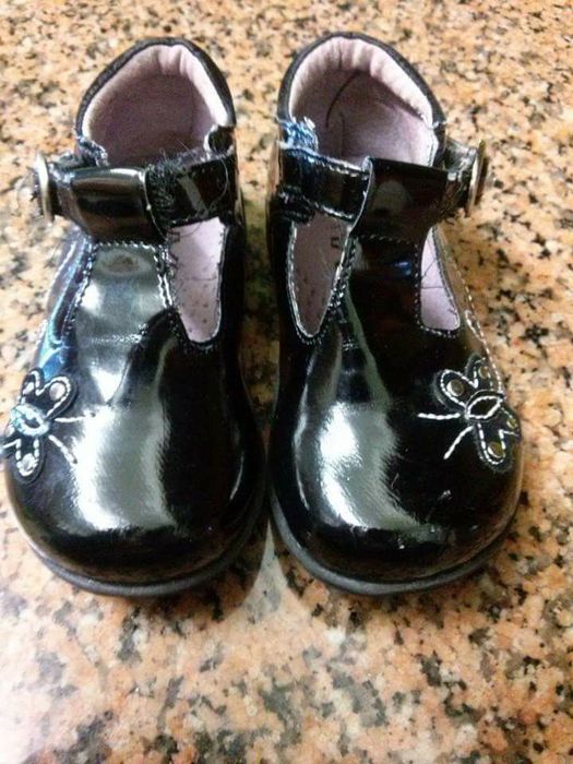 Sapatinhos verniz 21