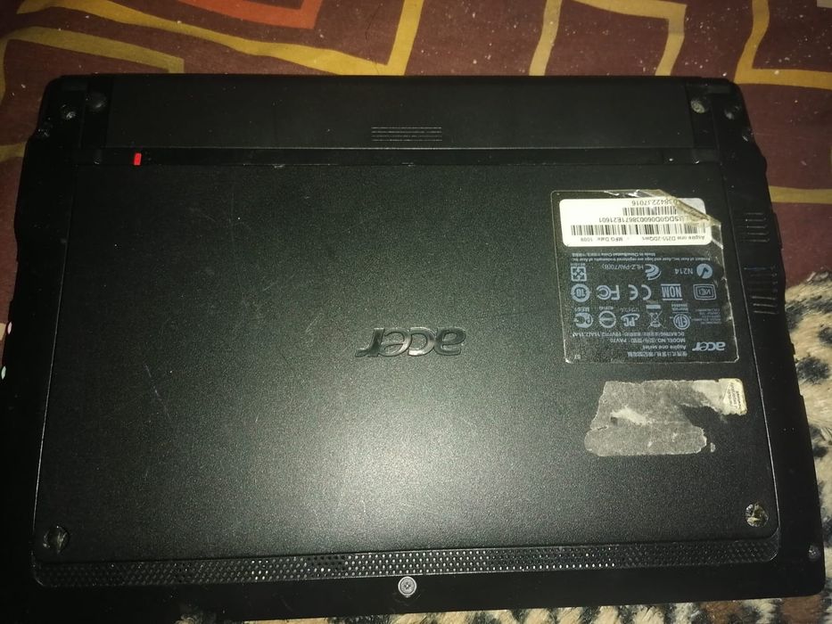 Acer ASPIRE one biały