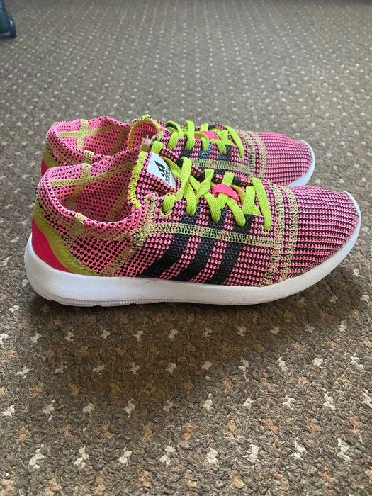 кросівки    Adidas