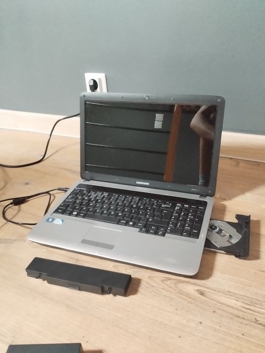 Portátil Samsung RV510
