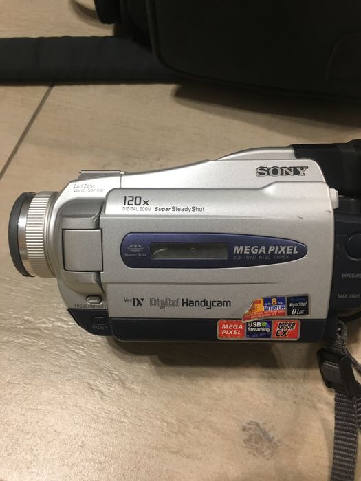 Відіо камера SONY  super steady  shot