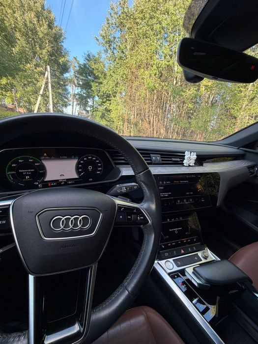 Audi e-tron 55 quattro