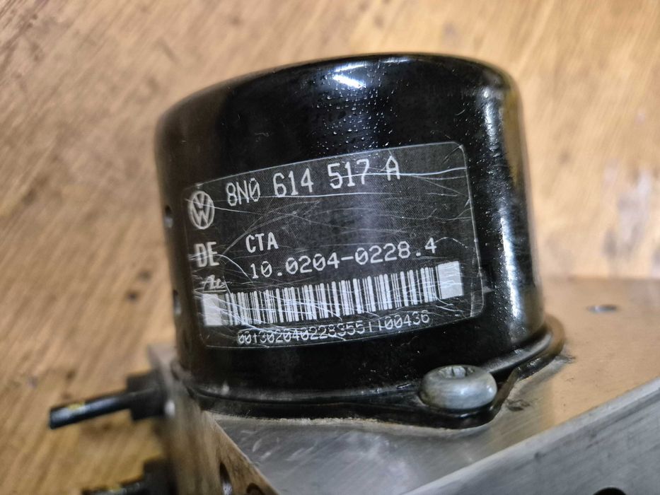 Audi s3 8l pompa hamulcowa audi s3 8l bam pompa abs 379e pompka abs