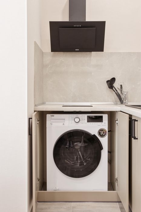 Сдам 1к апартамент в самому центрі . Звітні документи