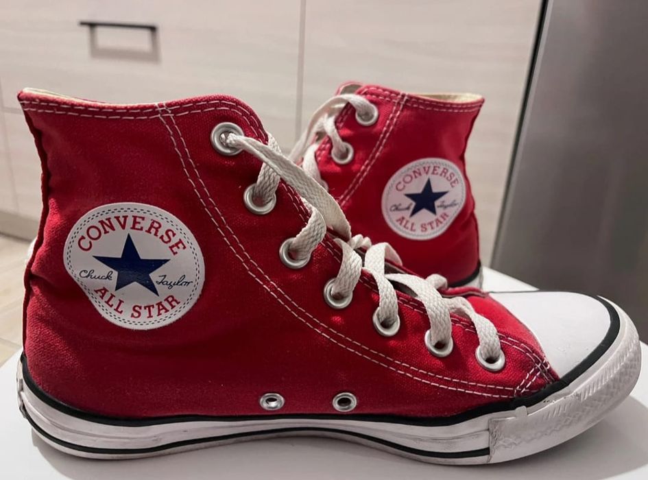 Trampki Converse rozm. 38 czerwone