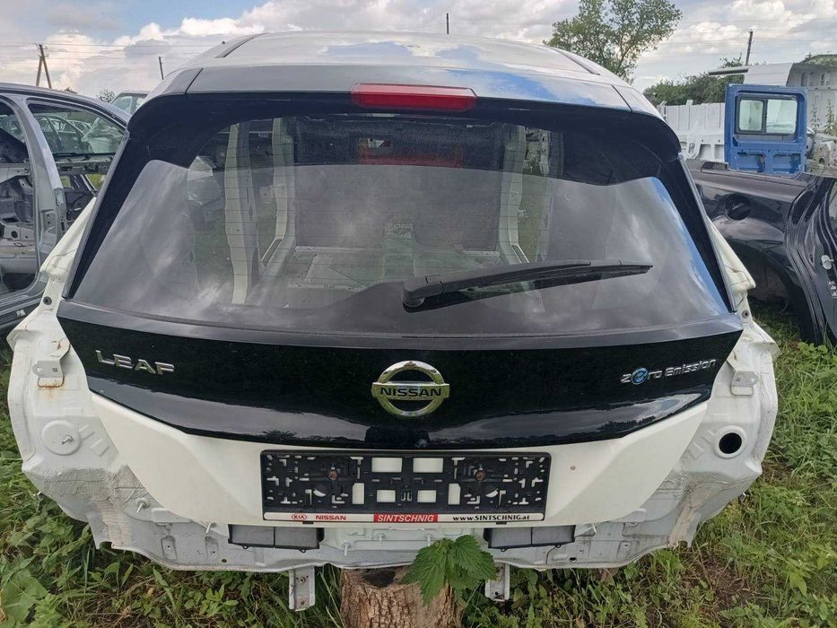 Кришка багажника Nissan Leaf ZE1 Ляда Ніссан Ліф 2 Разборка Шрот колір 326G