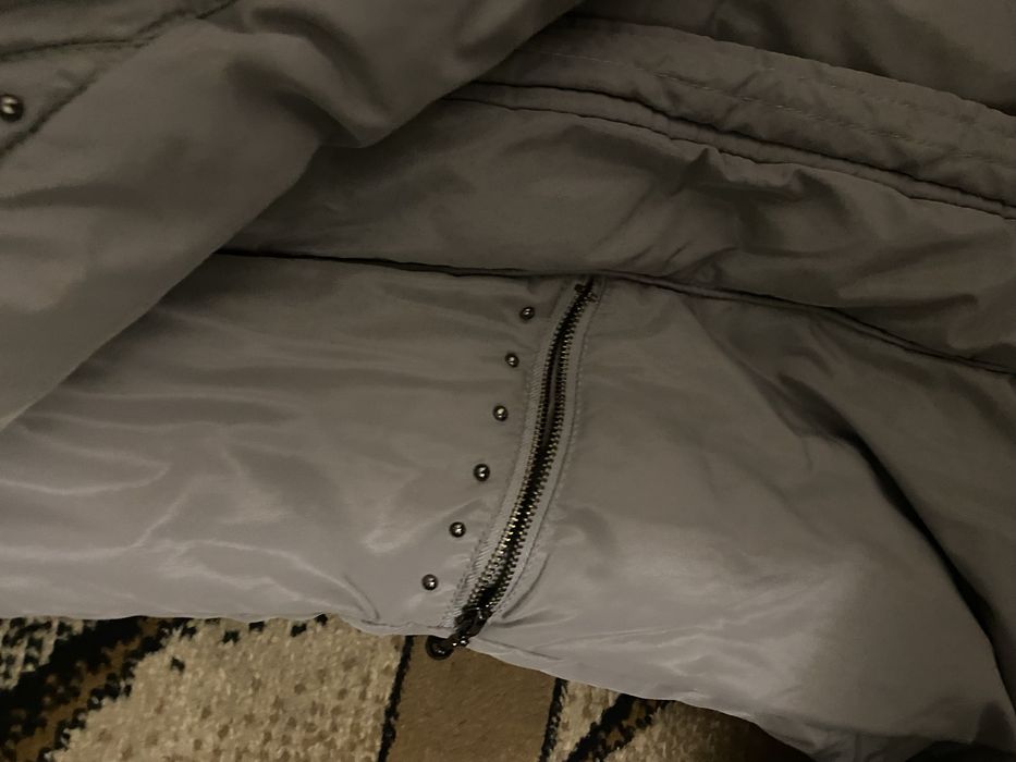 Продам пуховик в гарному стані