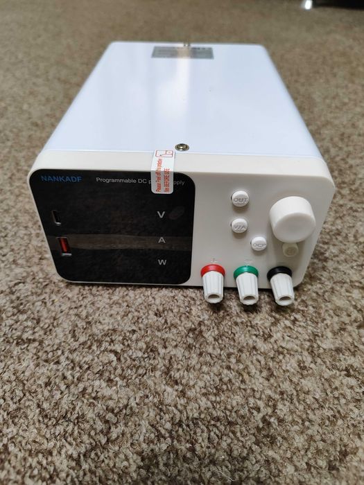 Лабораторний блок живлення NANKADF TPS3010B 30V 10A 300W, білий