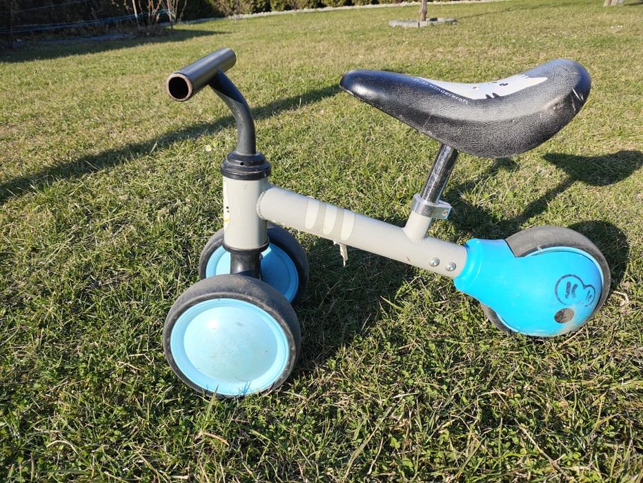 Rowerek trójkołowy i autko