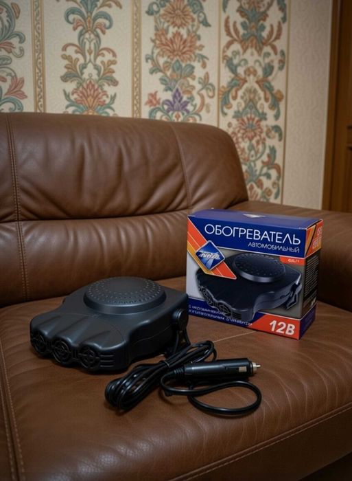 Автомобільний обігрівач в прикурювач 12v для скла салону