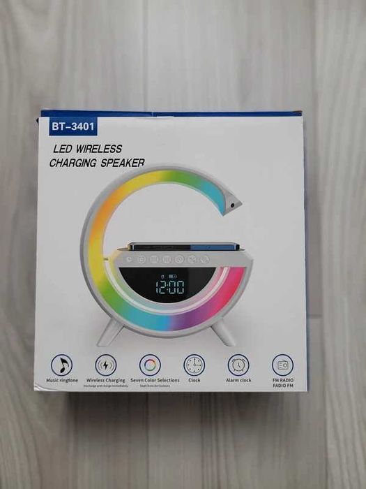 Lampka Smart LED RGB 5w1 – zegar, budzik, głośnik, ładowarka, radio