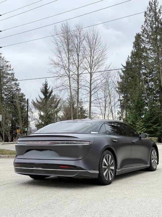 Lucid Air Touring      2023