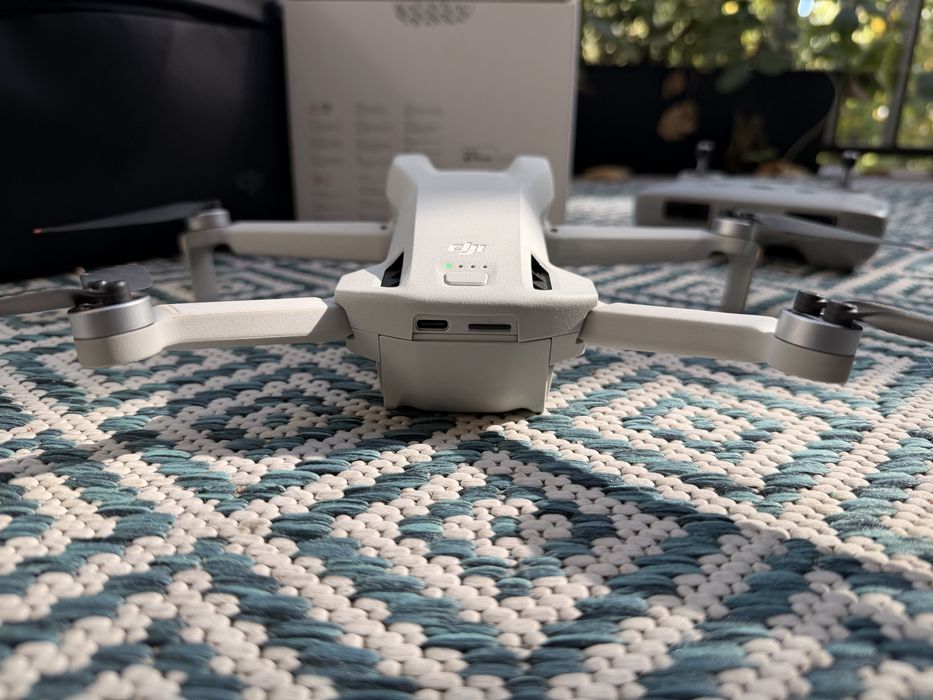 Dron DJI Mini 3 na gwarancji + ubezpieczenie DJI Care