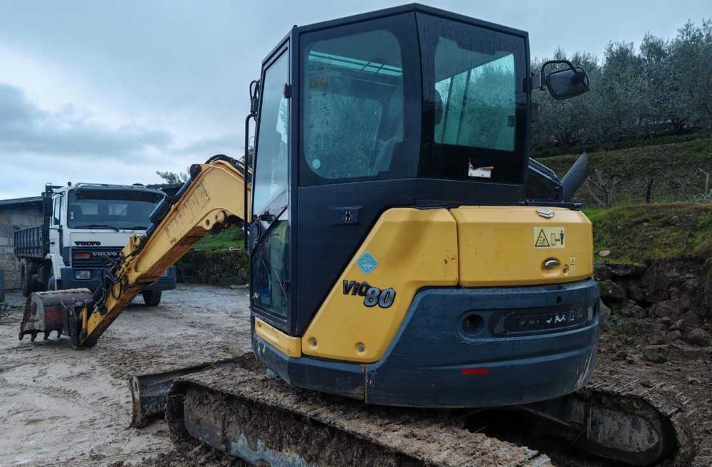 Giratória YANMAR Vio 80-U