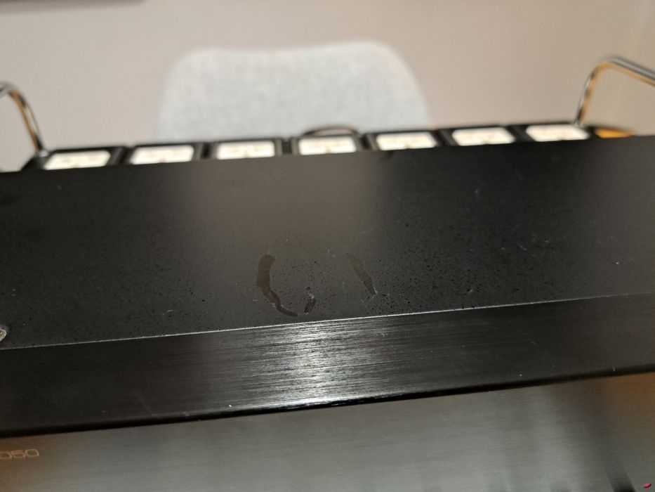 Rotel RLC-1050 kondycjoner sieciowy