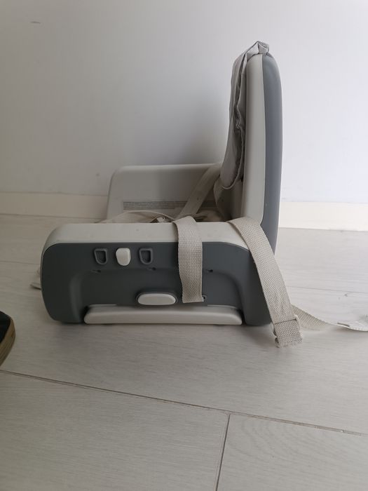 Chicco - Booster Seat64309657985283121