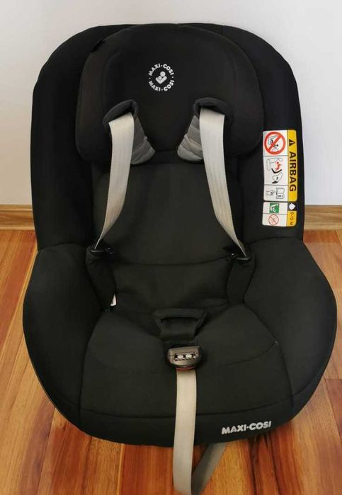 Fotelik Maxi-Cosi Pearl Pro 2 i-Size plus baza FamilyFix 3 i-size