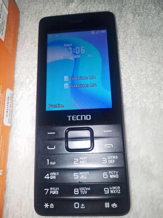 Мобильный телефон кнопочный