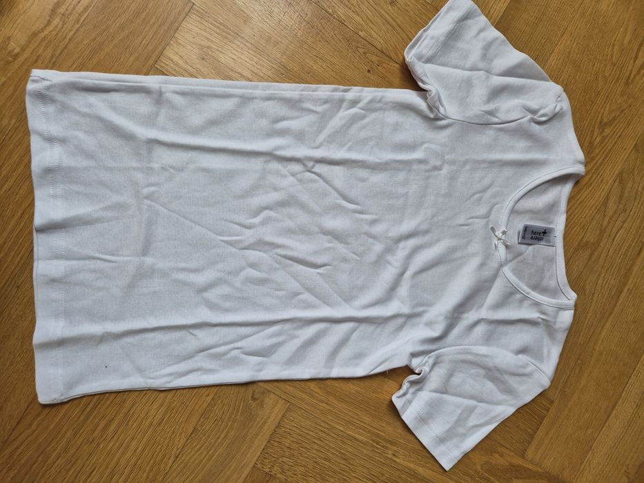 Biała długa bluzka dla dziewczynki