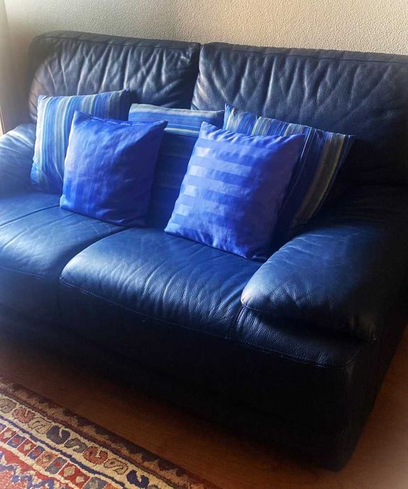 Sofá em pele genuína