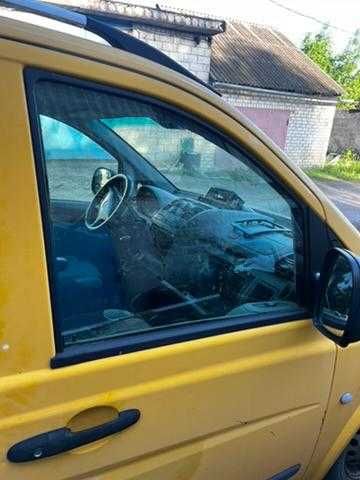 Ручка двери внешняя Mercedes Vito 639 (у водительская бесключевой доступ), Суми