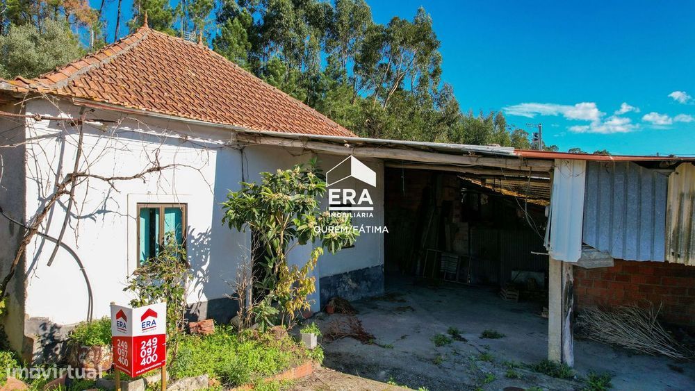 Moradia independente , Caxarias — Caxarias, Santarém