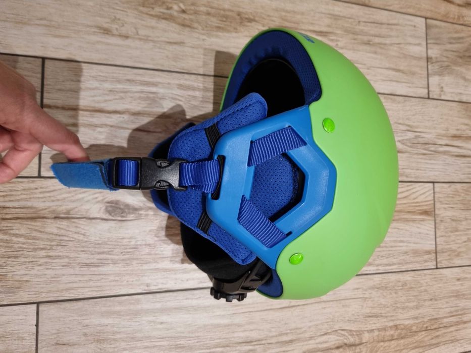 Kask na narty regulowany + gratis 2 kominiarki