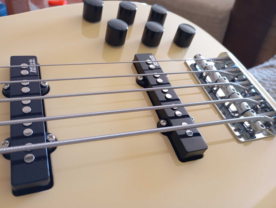 Markbass Gloxy 5 strings como novo