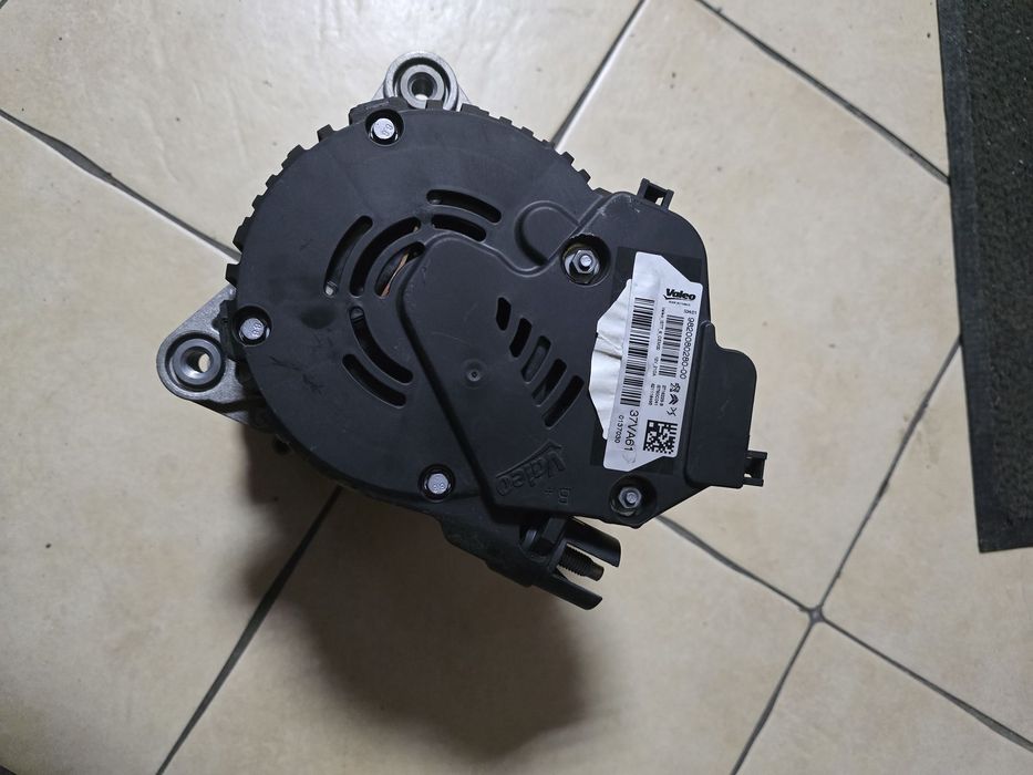 彗 Peugeot 3008 ll 1,6 hybryda DS7 alternator 9820080280 Radłów