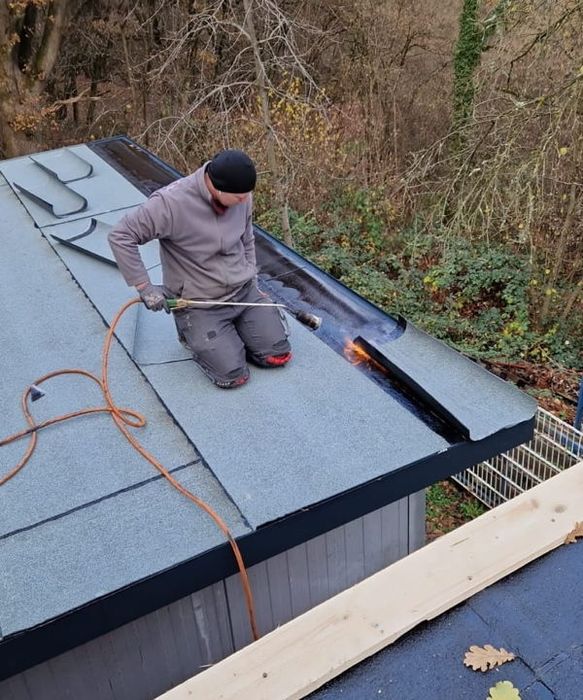 Usługi Dekarskie Naprawa Dachów Wymiana Pokrycia Dachow Montaż Papy