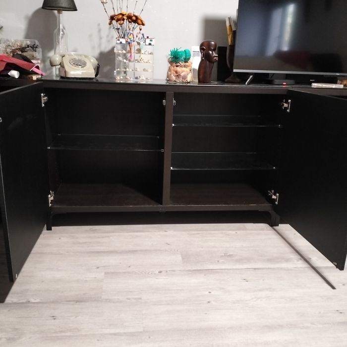 Móvel besta  preto