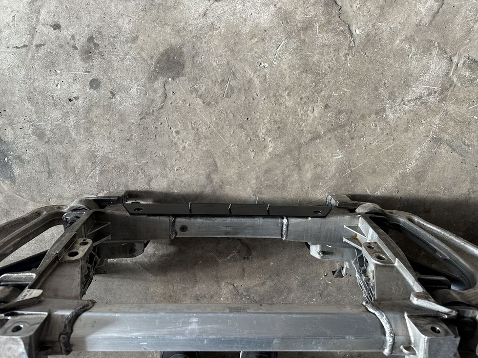 Maserati Levante wozek sanki przod Idealne