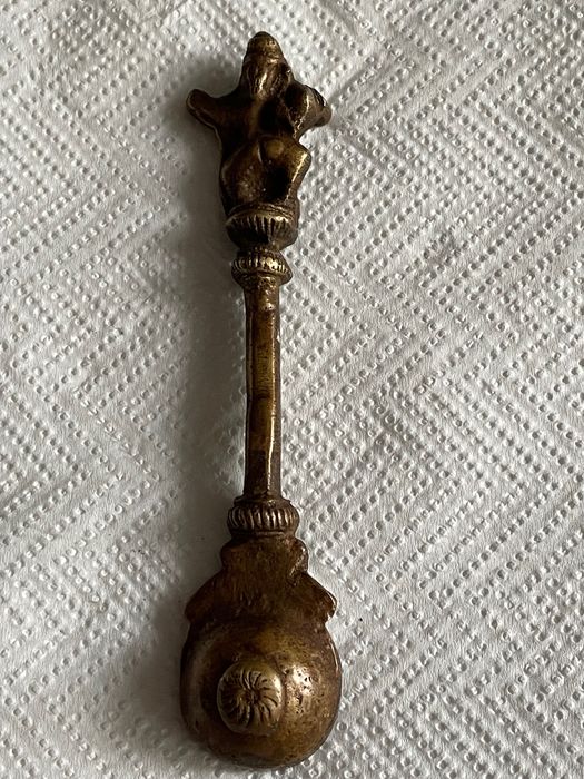 Stara łyżeczka z brązu