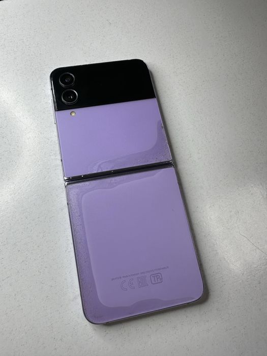 Samsung Galaxy Flip 4 8/256GB