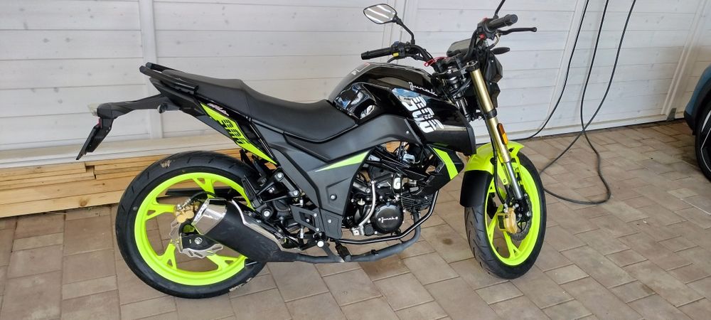 Motorower JUNAK 906