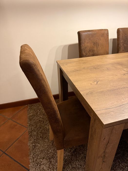 Mobília sala jantar com pouco uso. Como nova!