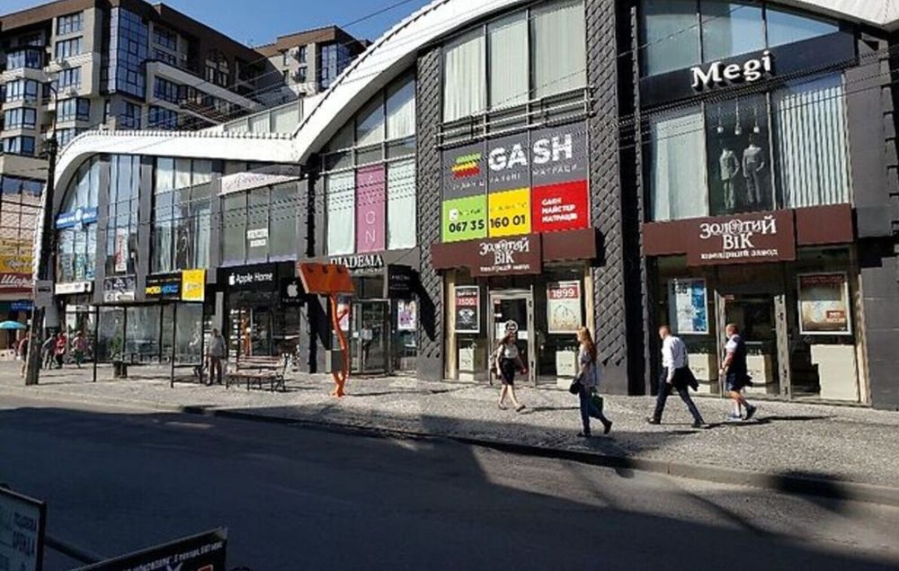 Продаж торгової площі на вул. Шептицького, Центр