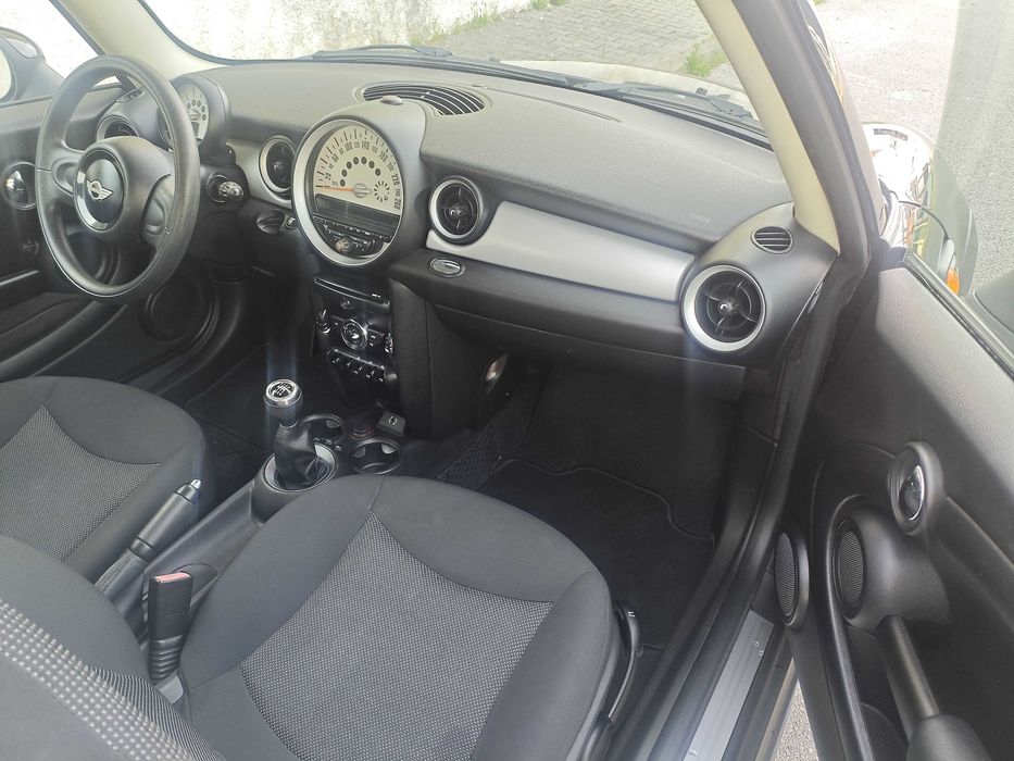 Mini Cooper 1.6 Diesel - 180.000 km - 2013