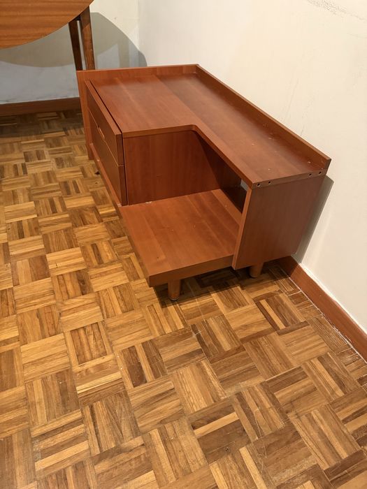 Sofa de canto, mesa reck colchao de casal