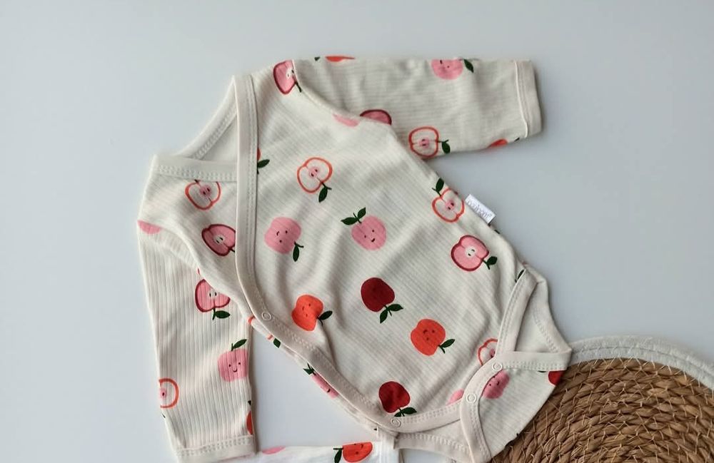 Nowe body niemowlęce