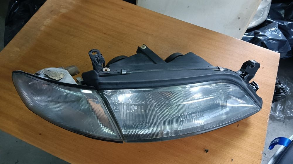 Ótica Opel Vectra farol DRT. Óptica 1996