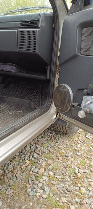 Автомобіль в гарному стані,2002 року випуску.Пробіг рідний без іржі,авто вкладень не потребує.