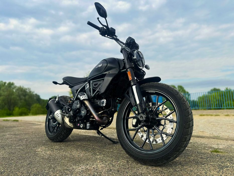 Ducati Scrambler Icon Dark 2025