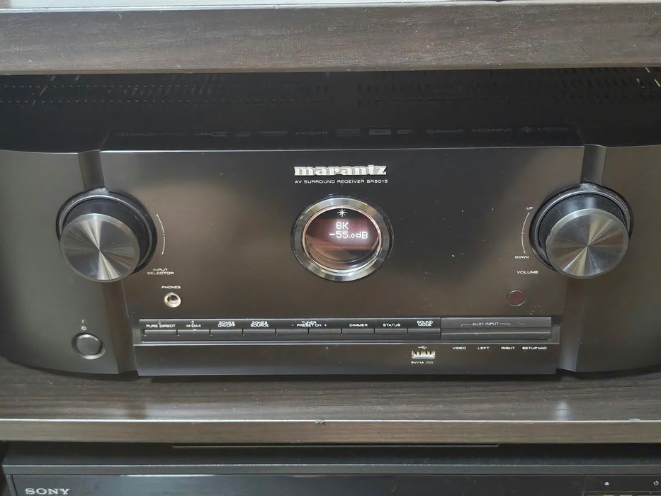 Amplificador Marantz AV SR5015 8K, como novo