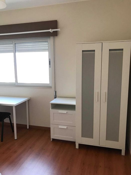 Quarto para arrendar em Coimbra, Solum, Bairro Norton de Matos
