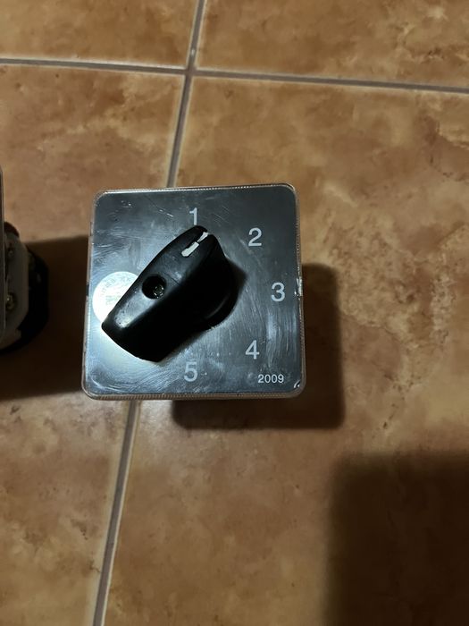 Перемикач фаз.