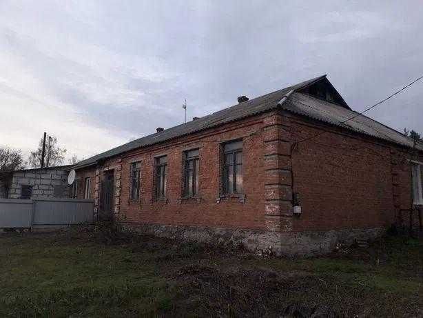 Продам частину цегляного будинку