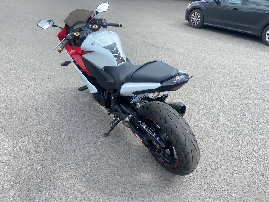 Продам HONDA CBR 600F
